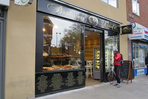 Shakes N Cakes photo 4